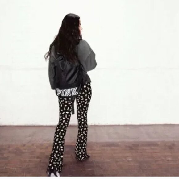 PINK Convertible Backpack Fanny Pack - NWT - Picture 3 of 16